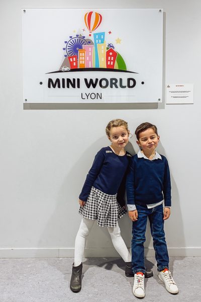 Mini World - La maison aux volets bleus - sortie à Lyon-3